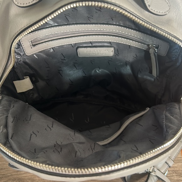 SIMPLY VERA VERA WANG MINI BACKPACK HANDBAG PURS IN GRAY COLOUR zipper closure - Picture 5 of 7